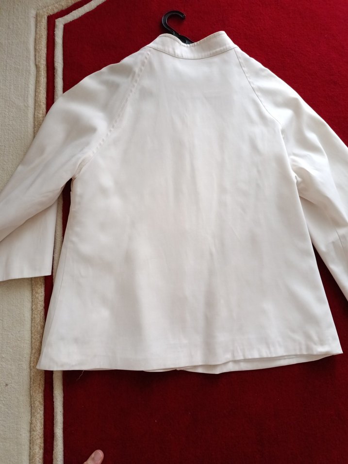 Düğmeli Beyaz Midi Kadın Ceket Gazelle - Görsel 3