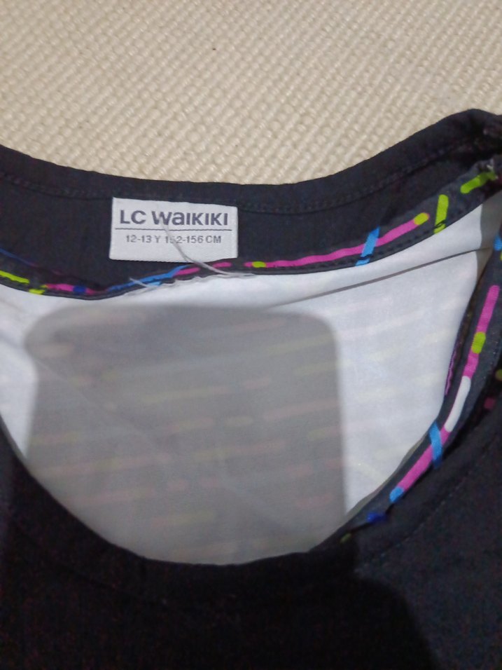 Çok Renkli Kolsuz Kız Tişörtü - Görsel 2