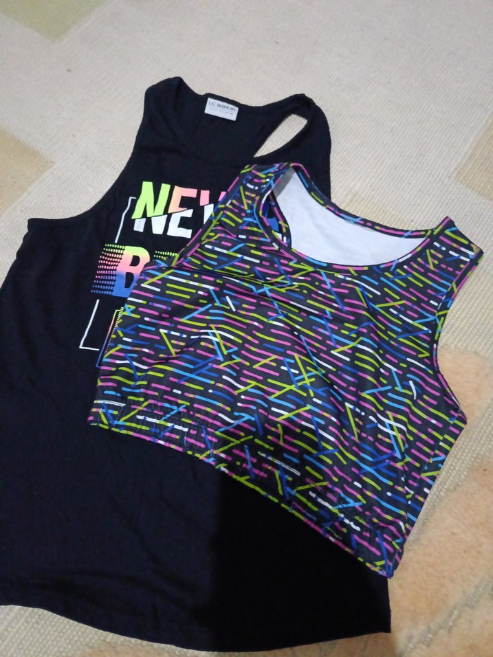 Çok Renkli Kolsuz Kız Tişörtü - Görsel 4