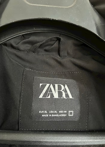 Zara siyah Fermuarlı erkek Şişme Yelek - Görsel 4