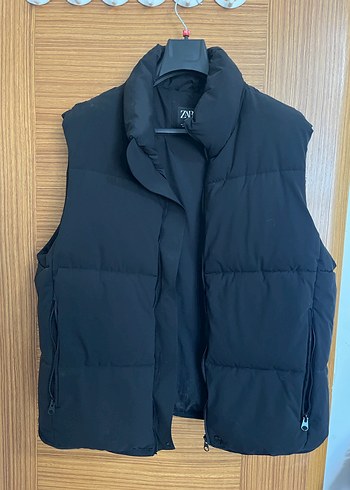 Zara siyah Fermuarlı erkek Şişme Yelek - Görsel 3