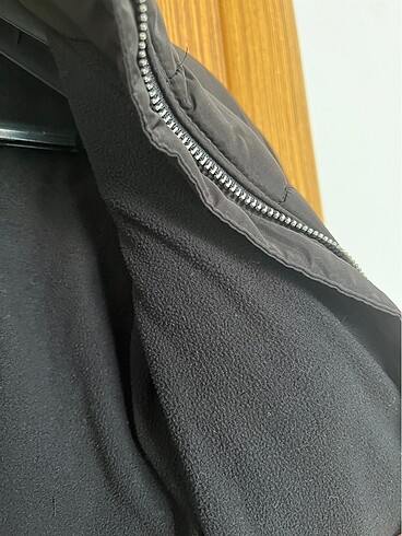 l Beden Pull&Bear mont