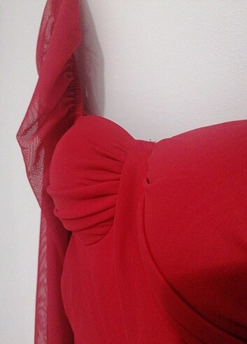 Diğer Kırmızı Mezuniyet Elbisesi