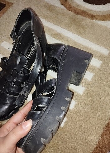Vintage topuklu ayakkabı sandalet
