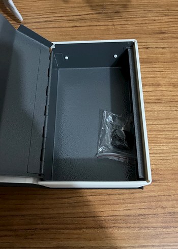 Kitap Görünümlü Gizli Kasa - Görsel 6