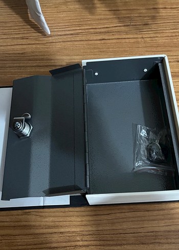 Kitap Görünümlü Gizli Kasa - Görsel 7