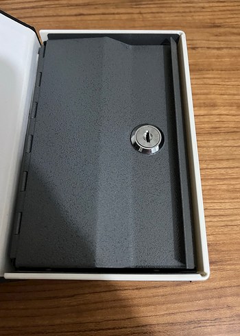 Kitap Görünümlü Gizli Kasa - Görsel 5