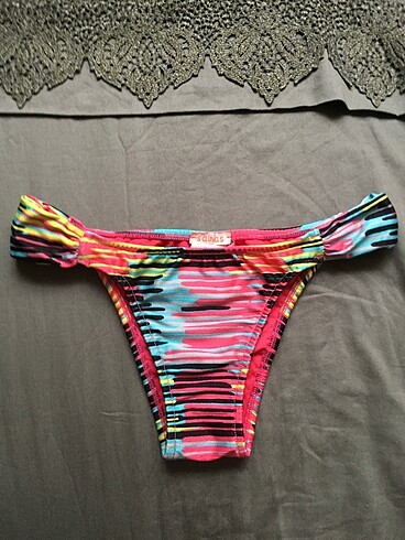 Salinas Bikini Altı