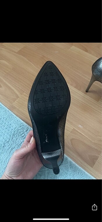 37 Beden Hotiç parlak stiletto