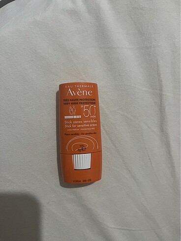 Avene stick güneş kremi