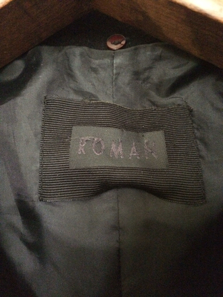 Roman Marka Roman siyah palto 