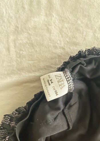 Zara Siyah Fırfırlı İşlemeli Kız Eteği