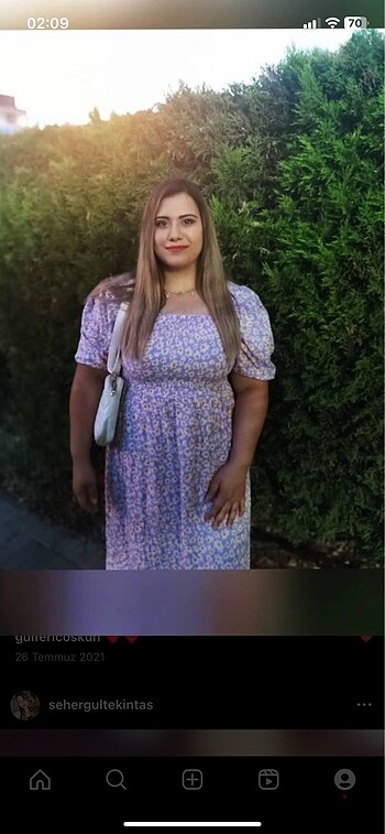 Cicekli lila elbise