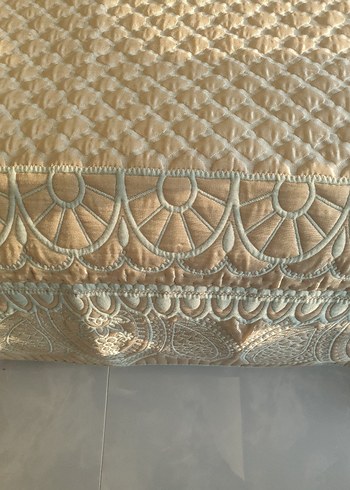 Nakışlı Beyaz Pastel Yatak Örtüsü - Görsel 3