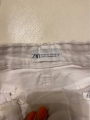 Zara Zara mini beyaz jean şort