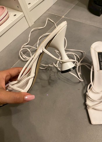 Diğer Beyaz Stiletto Topuklu Kadın Sandalet