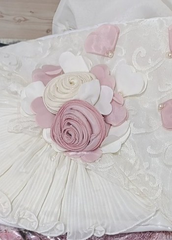 Pembe Nakışlı Yatak Örtüsü - Görsel 3