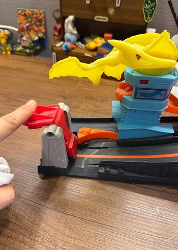 Renkli Dinozor Temalı Oyuncak Seti hot wheels - Görsel 4