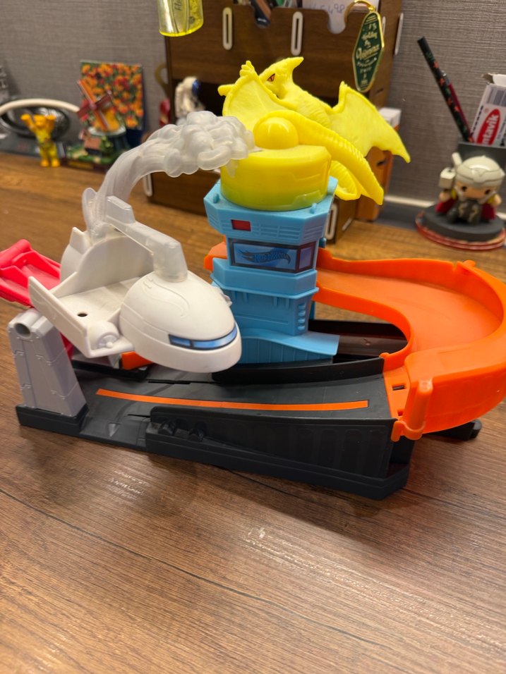 Renkli Dinozor Temalı Oyuncak Seti hot wheels - Görsel 3