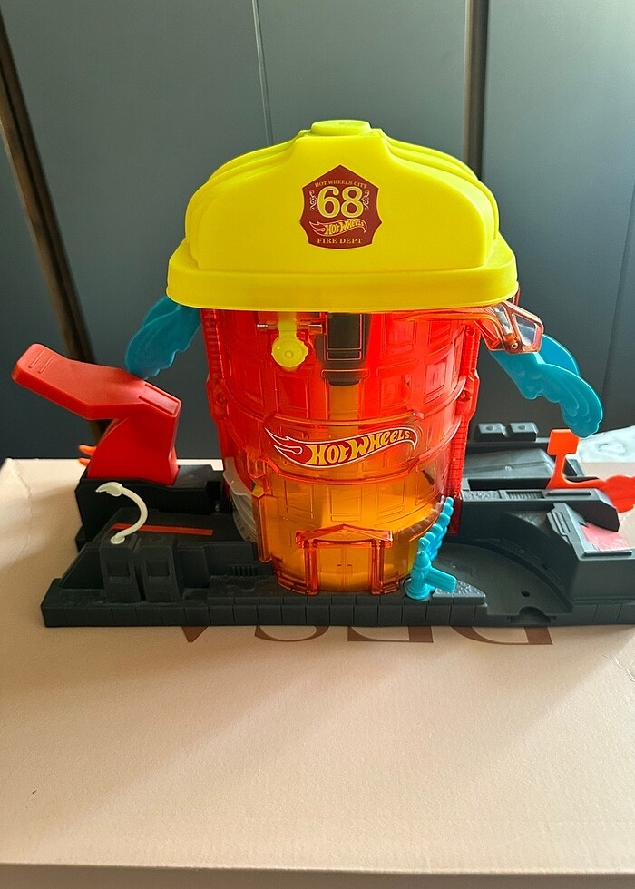 Hotwheels asarsör otopark - Görsel 2