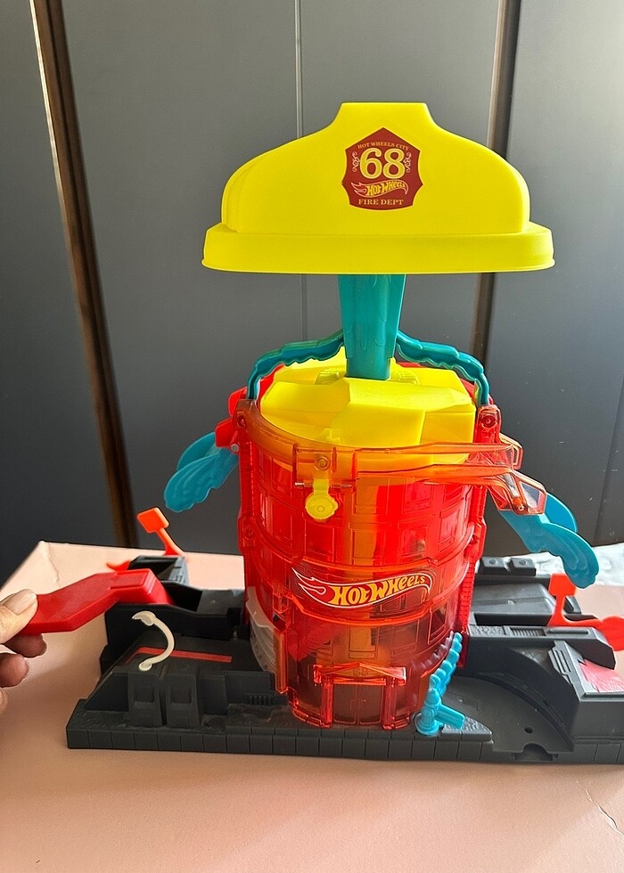 Hotwheels asarsör otopark - Görsel 3