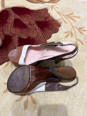 38 numara ahşap tabanlı topuklu ayakkabı - Görsel 3