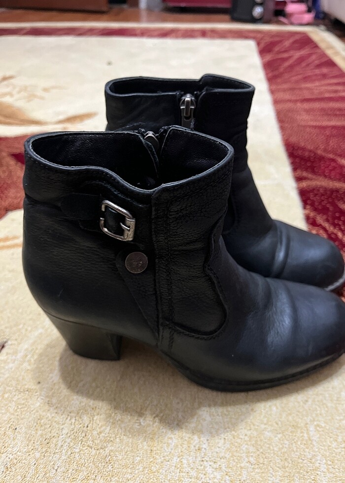 37 numara topuklu bot - Görsel 2