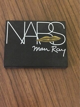 NARS Man Ray Double Take Overexposed Highlighter