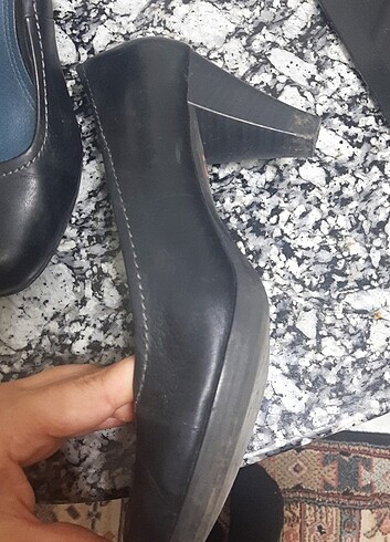 Hakiki deri orjinal, topuklu siyah Ayakkabı 