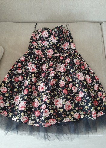 Çiçek Desenli Vintage Straplez Elbise