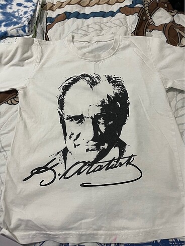 Atatürk tşörtü