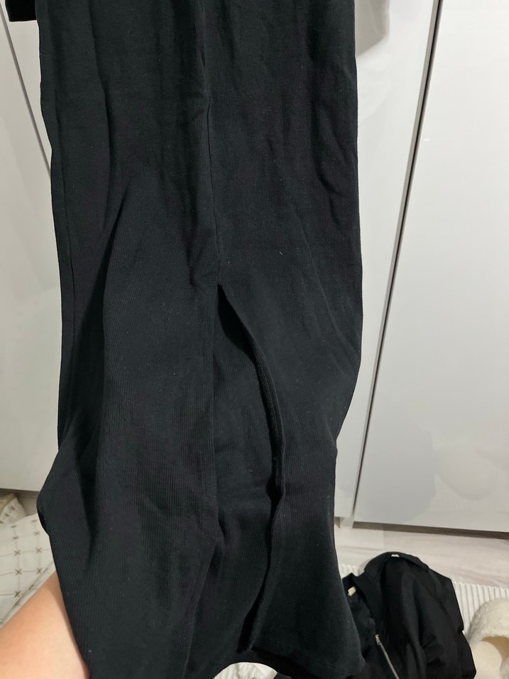 Siyah Uzun Kollu İnce Kesim Uzun Elbise - Görsel 4