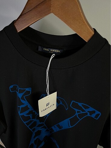 l Beden siyah Renk Louis Vuitton Tshirt