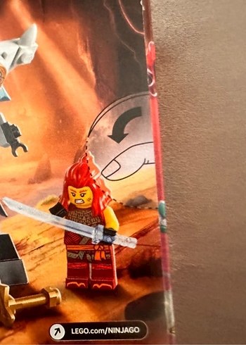 LEGO Ninjago Zane'in Savaş Robotu - Görsel 4