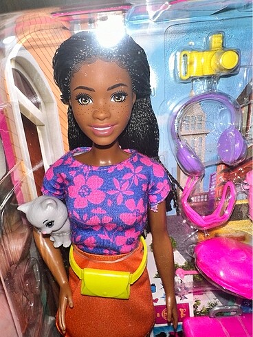  Beden Barbie şehirde yaşam