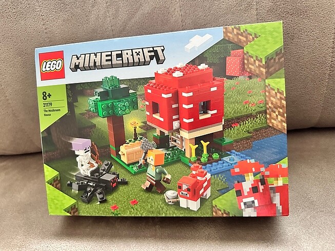 Lego Minecraft mantar evi