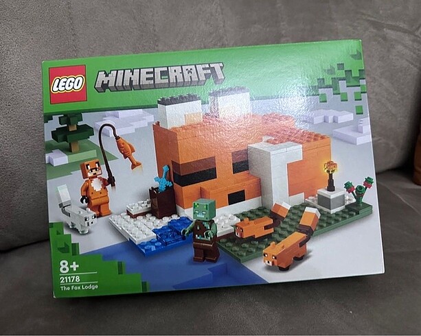 Lego Minecraft Tilki kulübesi