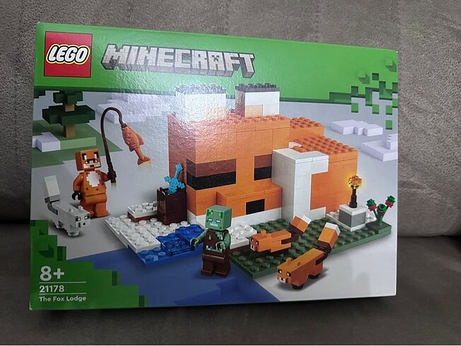 Diğer Lego Minecraft Tilki kulübesi
