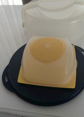 Tupperware peynir kabı ve pasta fanusu