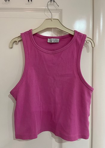 Pembe Halter Yaka Kadın Atlet