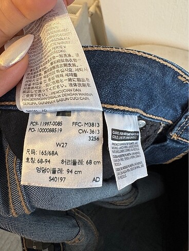 27 Beden lacivert Renk LEVIS KOT