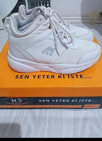 37 Beden Spor ayakkabı