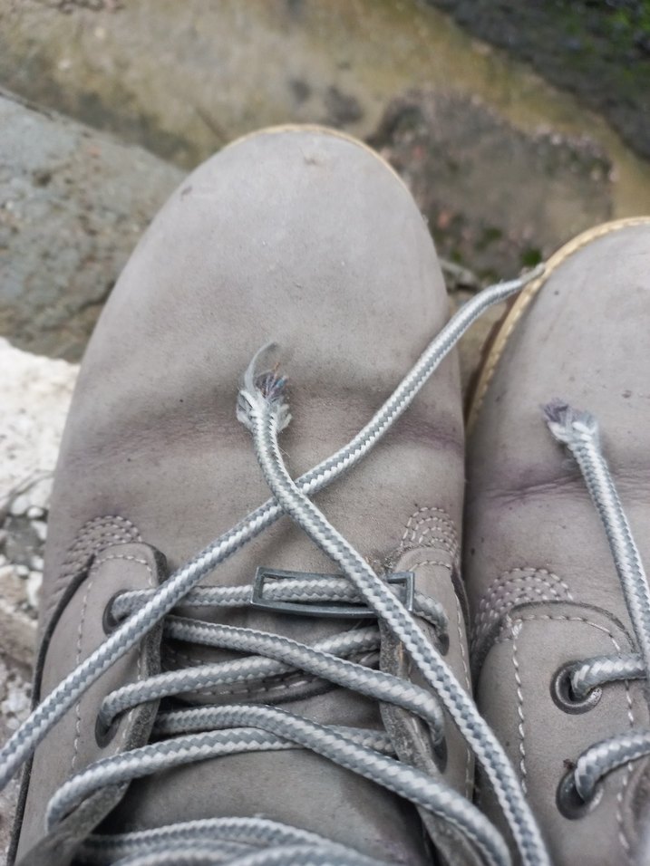 Bayan bot. - Görsel 3