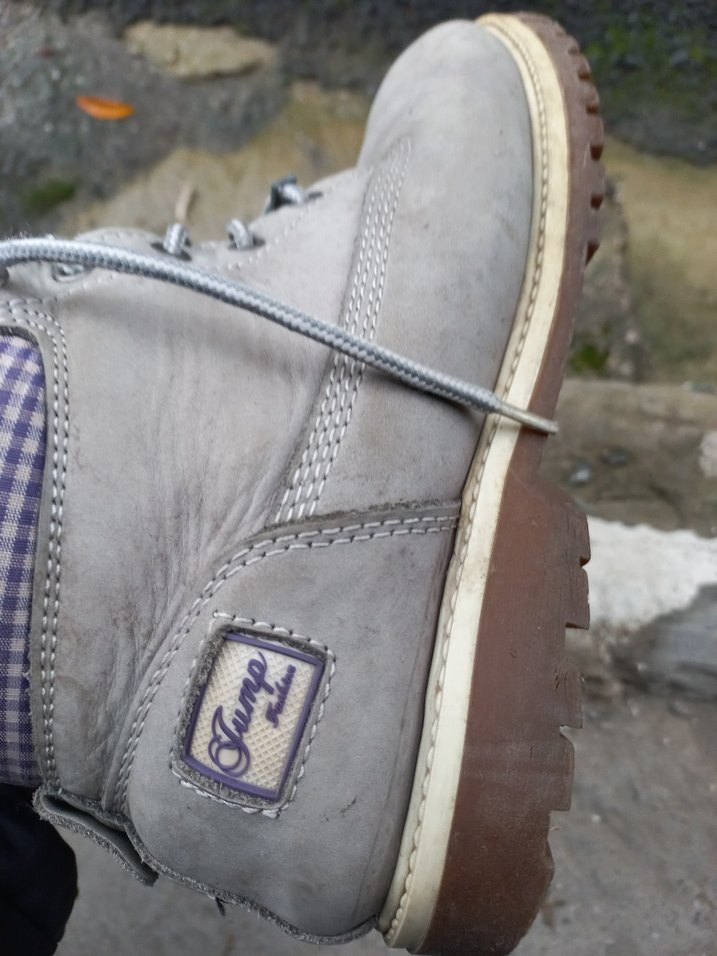 Bayan bot. - Görsel 5