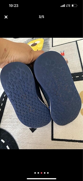 29 Beden Adidas 29 numara orijinal ayakkabı deformesi yok