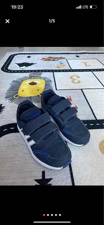 Adidas 29 numara orijinal ayakkabı deformesi yok