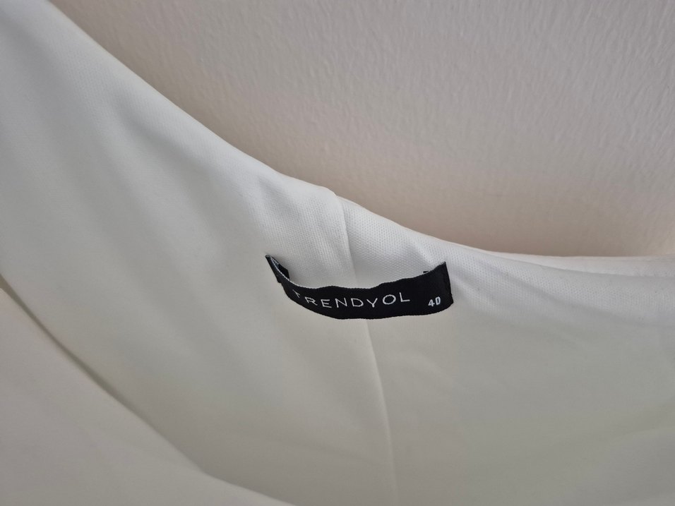 Beyaz Keten Drapeli Mini Elbise - Görsel 3