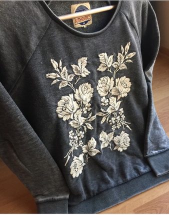 Mudo Mudo Çiçekli Vintage Sweatshirt