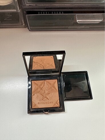 Givenchy bronzer