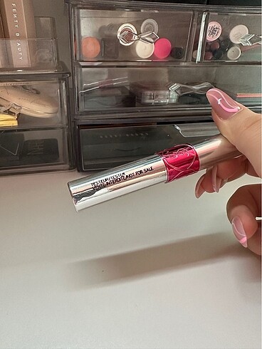 Yves Saint Laurent Ysl dudak yağı